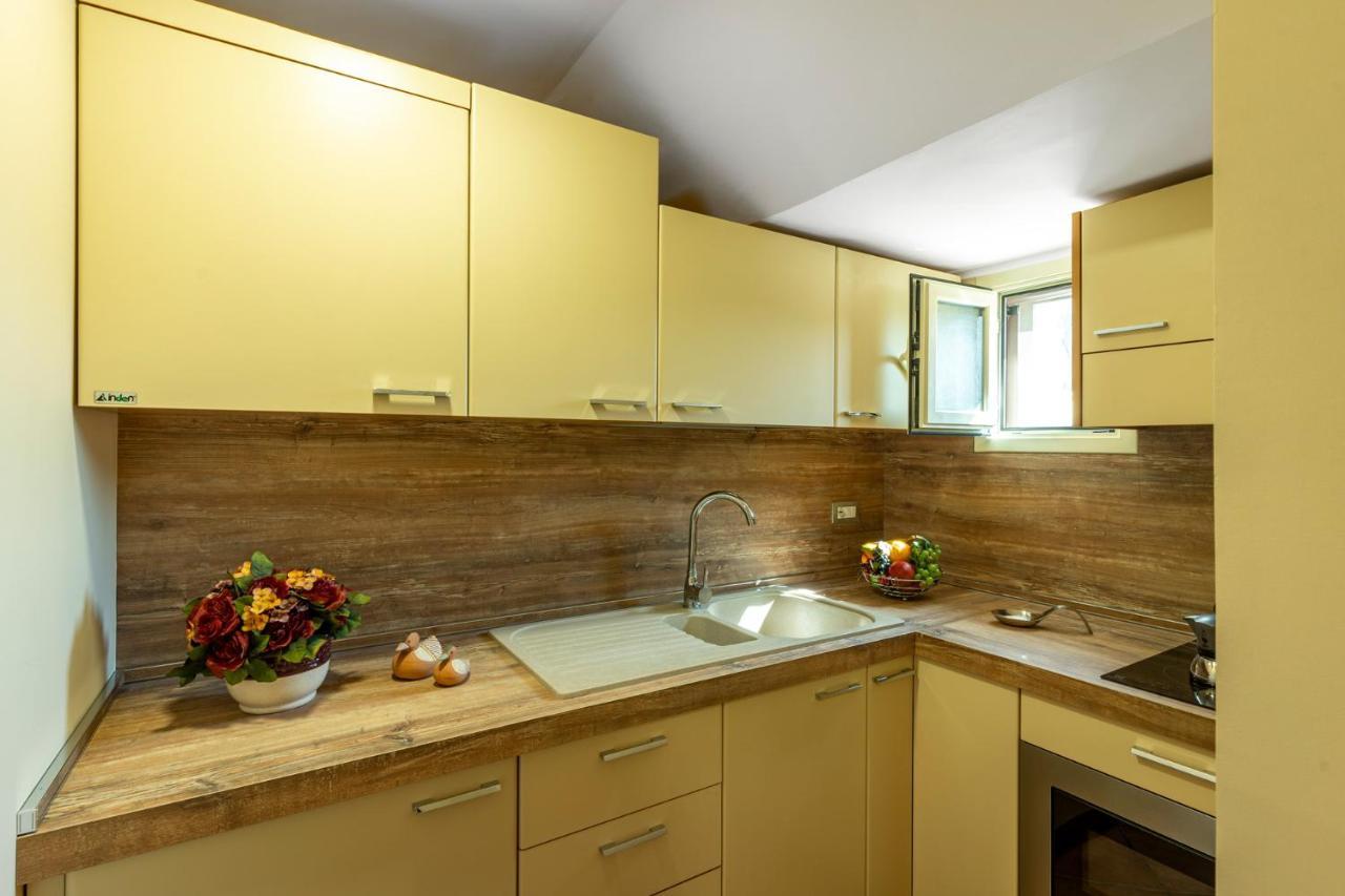 Poti Comfort Rooms - Guest House Con Angolo Cottura Porto Cesareo Exterior photo