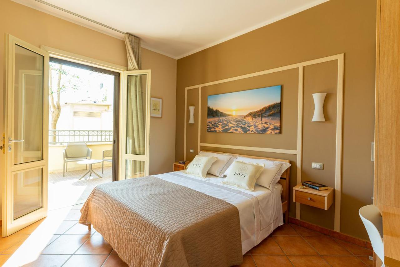 Poti Comfort Rooms - Guest House Con Cucina Porto Cesareo Exterior photo