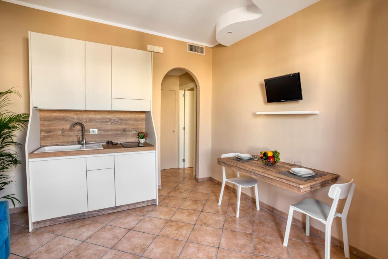 Poti Comfort Rooms - Guest House Con Angolo Cottura Porto Cesareo Exterior photo