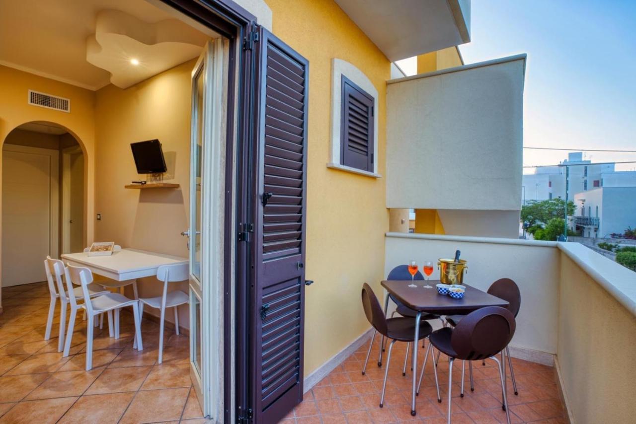 Poti Comfort Rooms - Guest House Con Cucina Porto Cesareo Exterior photo